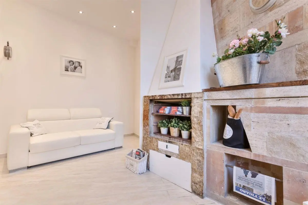 Image 6 of TownHouse by the Spanish Steps