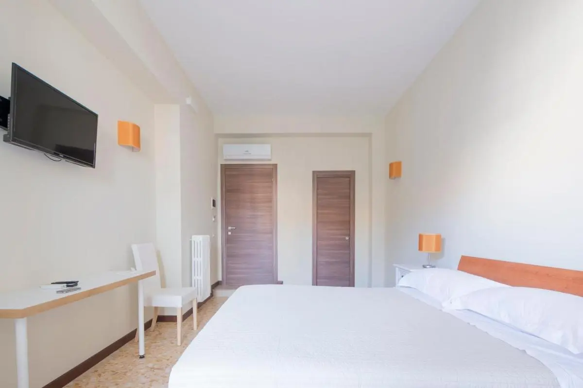 Image 6 of Trastevere Chic
