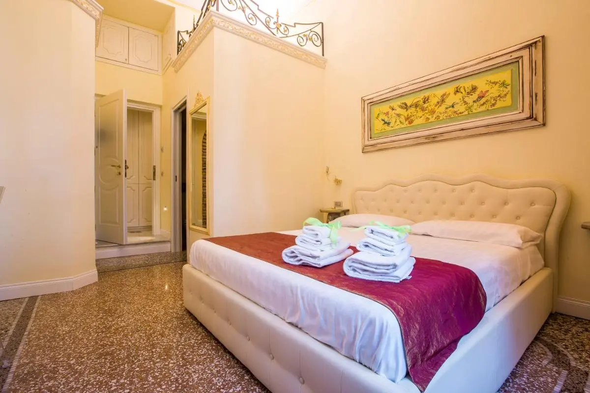 Image 2 of Trastevere Royal Suite Trilussa