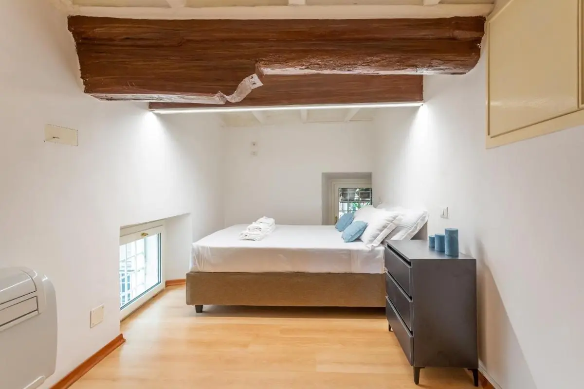 Image 6 of Trastevere San Calisto 3 BDR Apartment