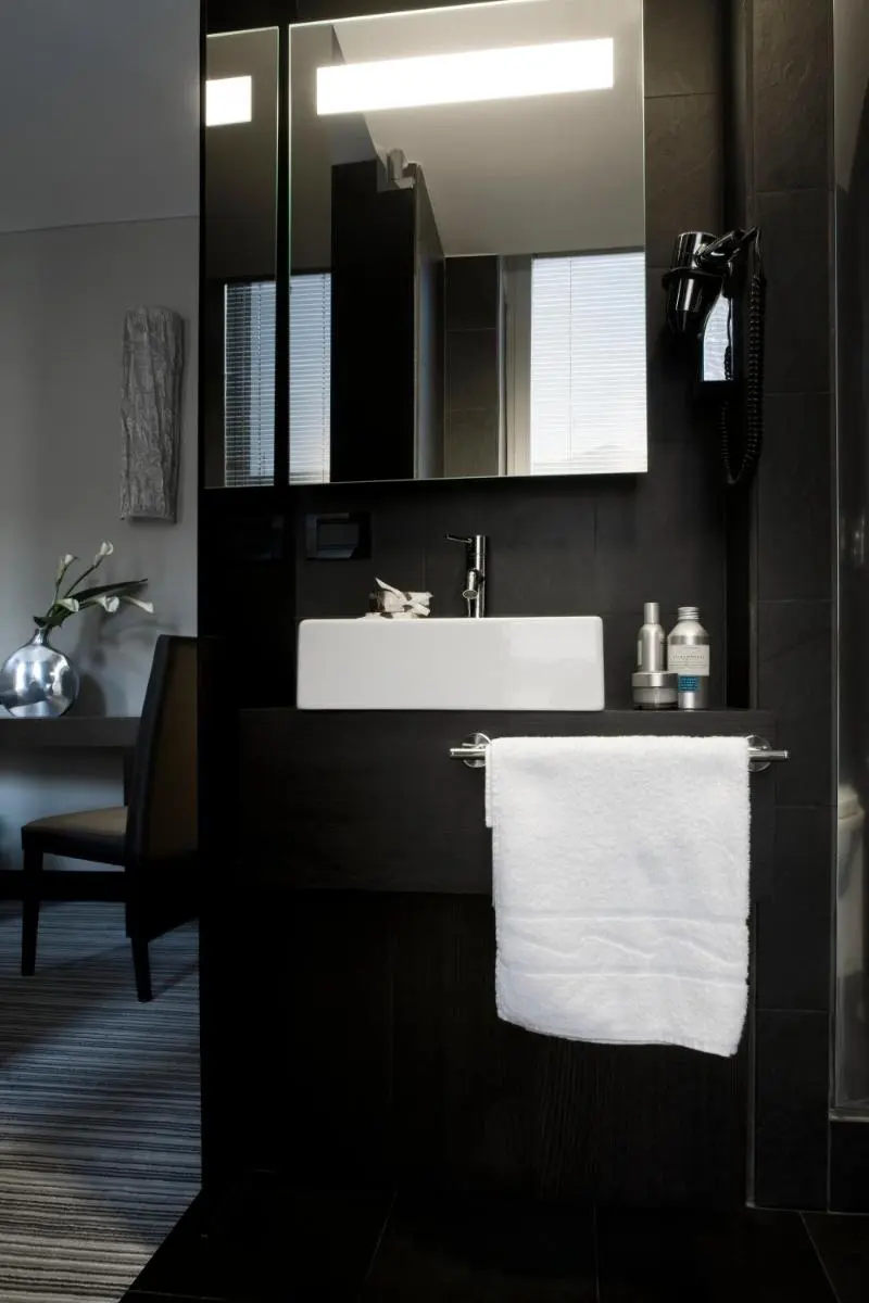 Image 4 of Twentyone Hotel