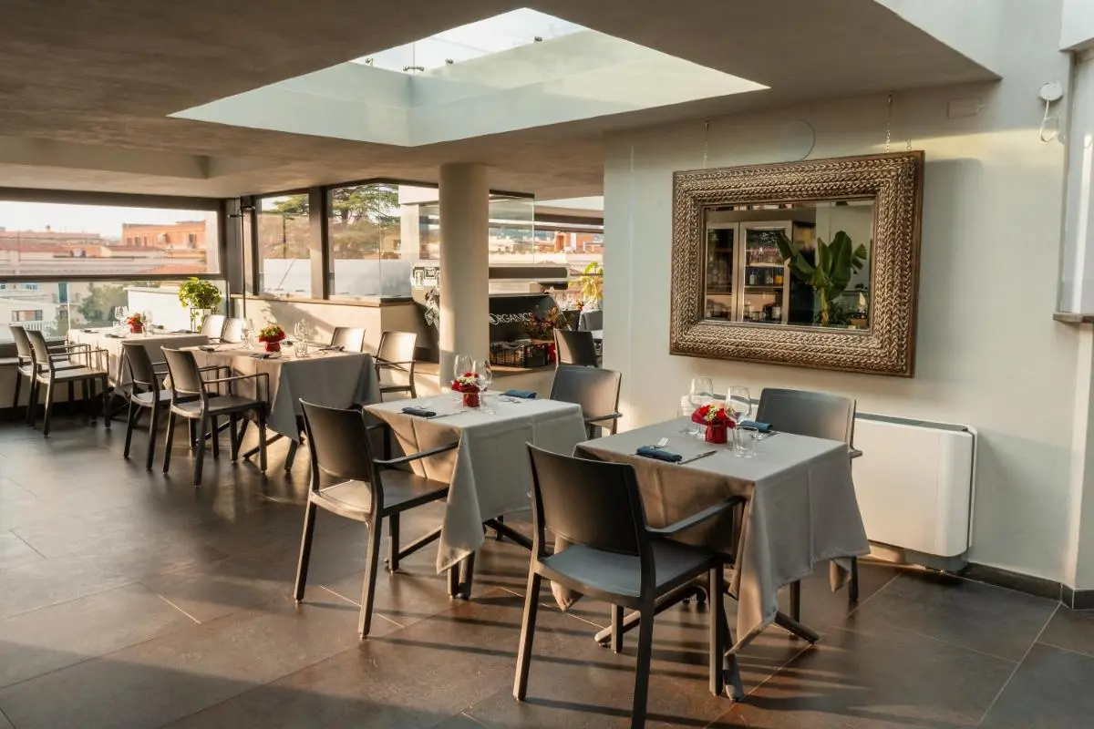 Image 1 of Twentyone Hotel