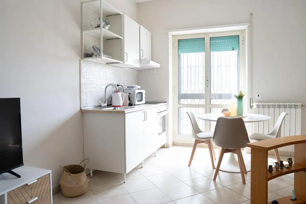 Image 3 of Vatican 4 BedRoom Apartment with Private Parking