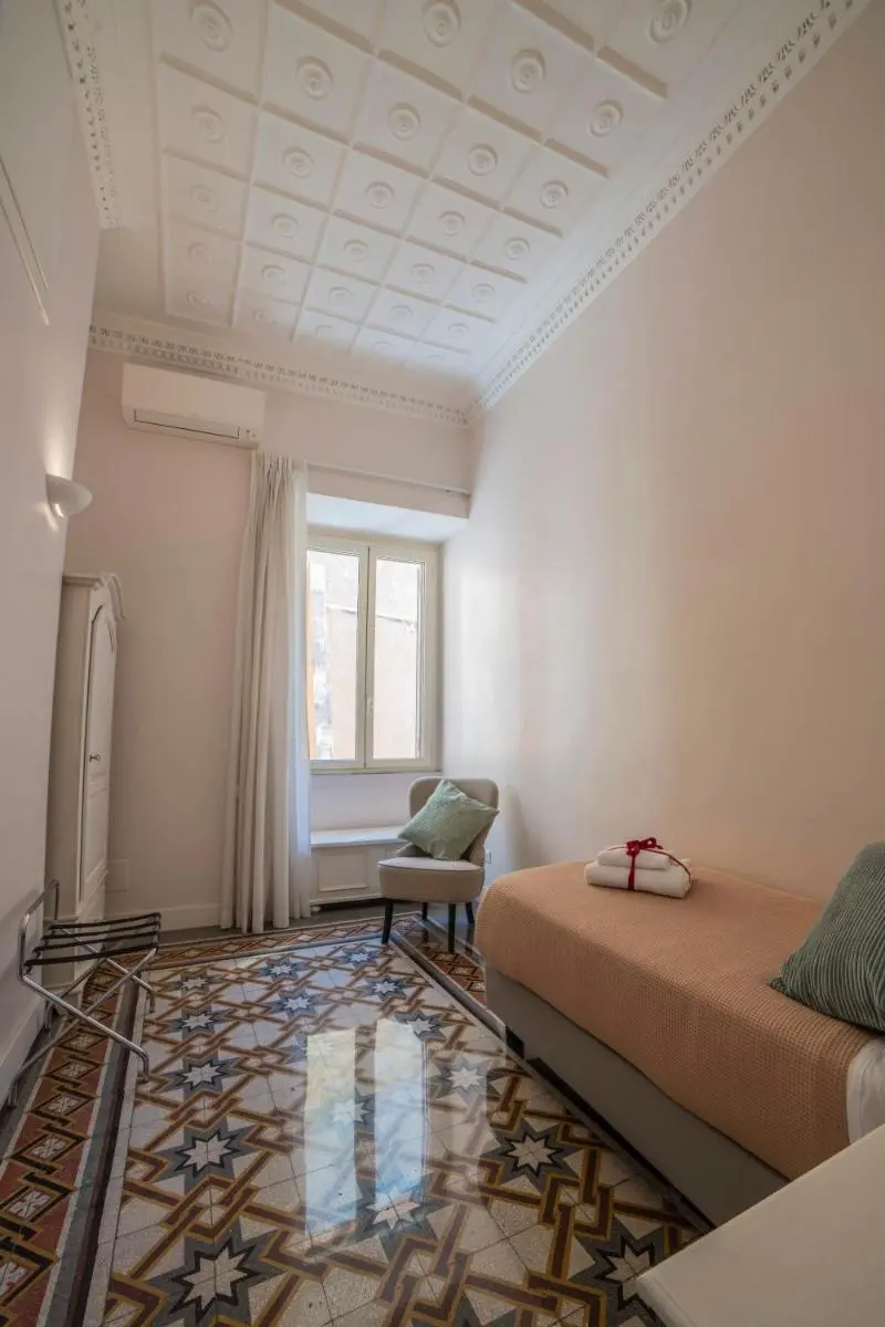 Image 4 of Vintage Ottaviano Apartment