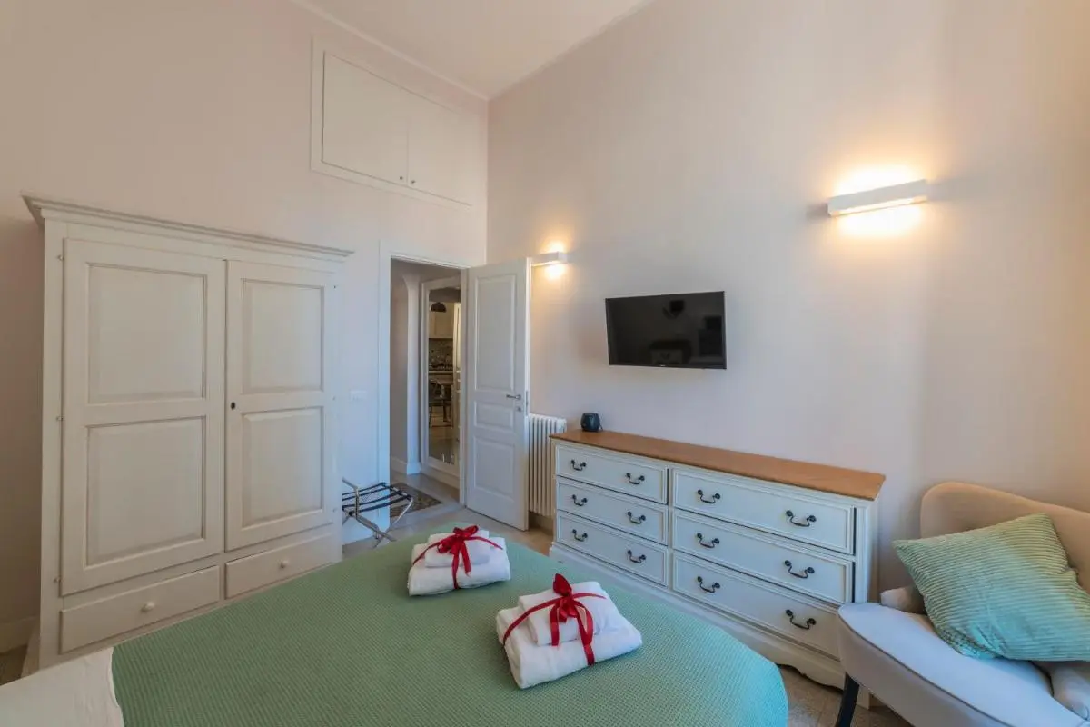 Image 3 of Vintage Ottaviano Apartment