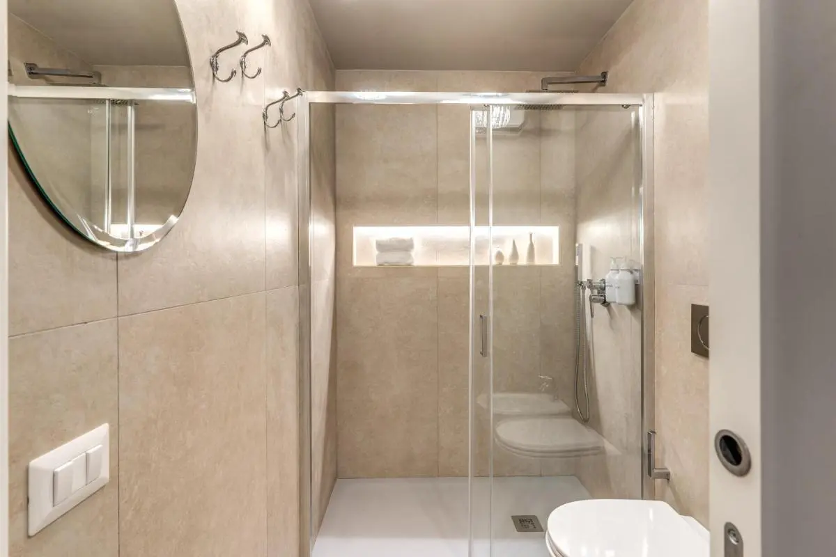 Image 2 of White Miracle Suite