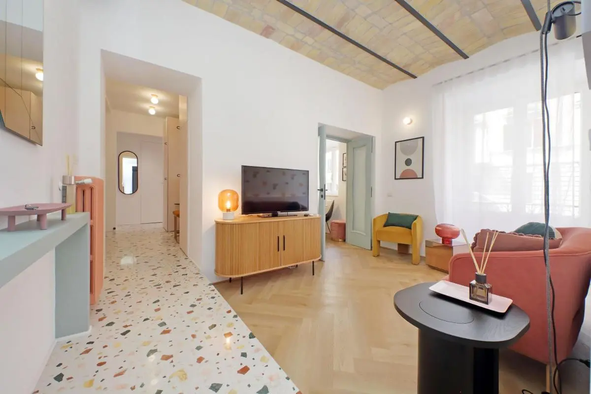 Image 4 of YCH-Colorful and classy apartment near Fori Imperiali