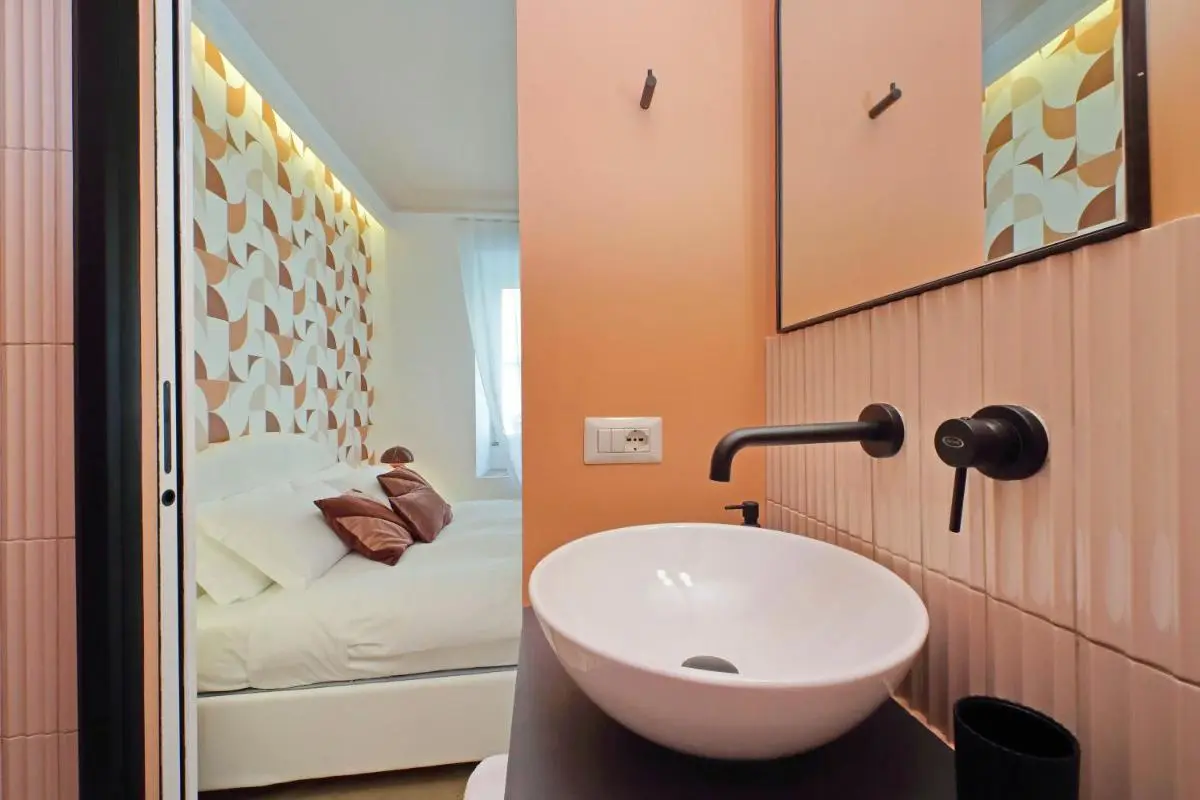 Image 2 of YCH-Colorful and classy apartment near Fori Imperiali