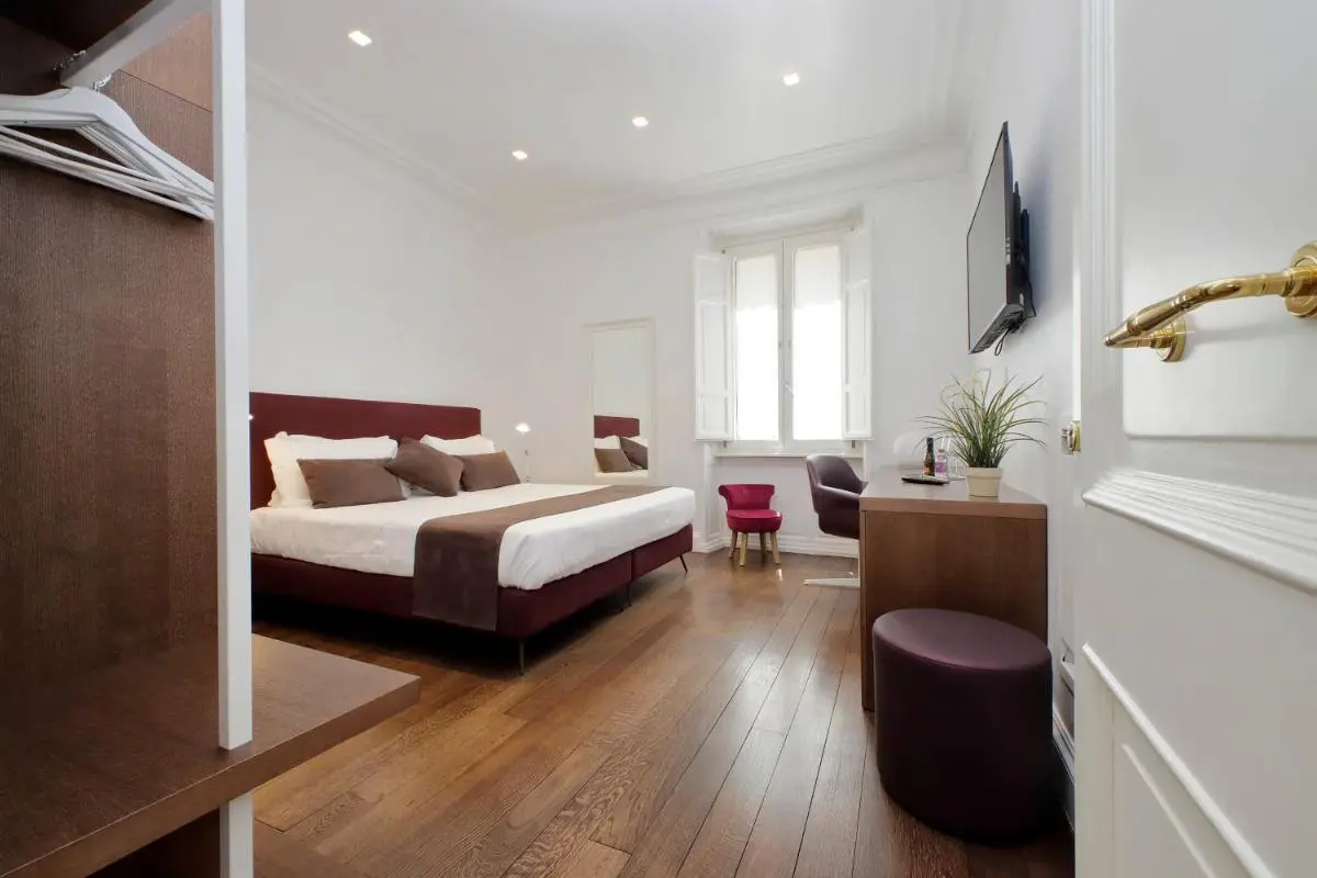 Image 6 of Youroom Carrozze