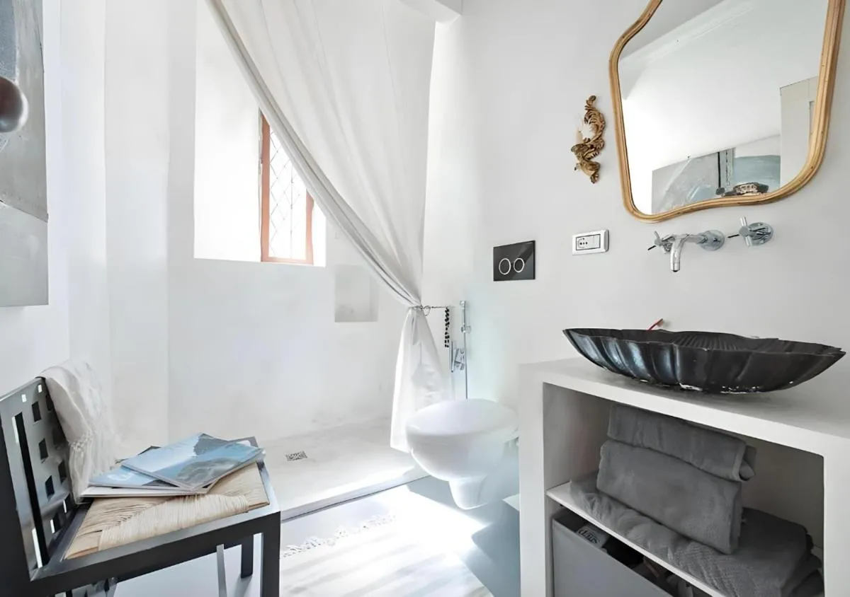 Image 2 of the Rome artful apartment retreat