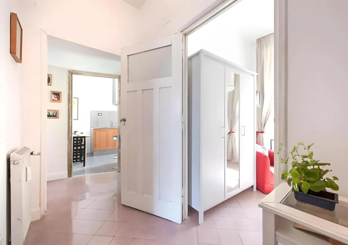 Image 4 of the Rome artful apartment retreat