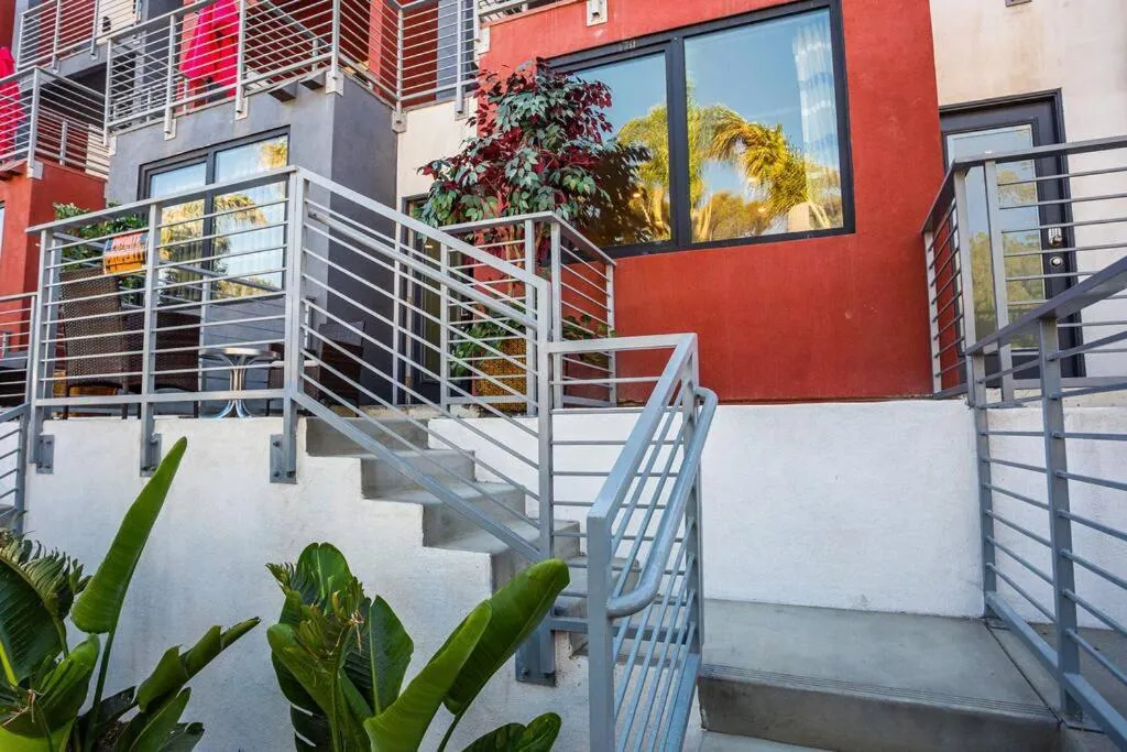 Image 5 of 1-Bedroom with Cali King Size Bed in San Diego