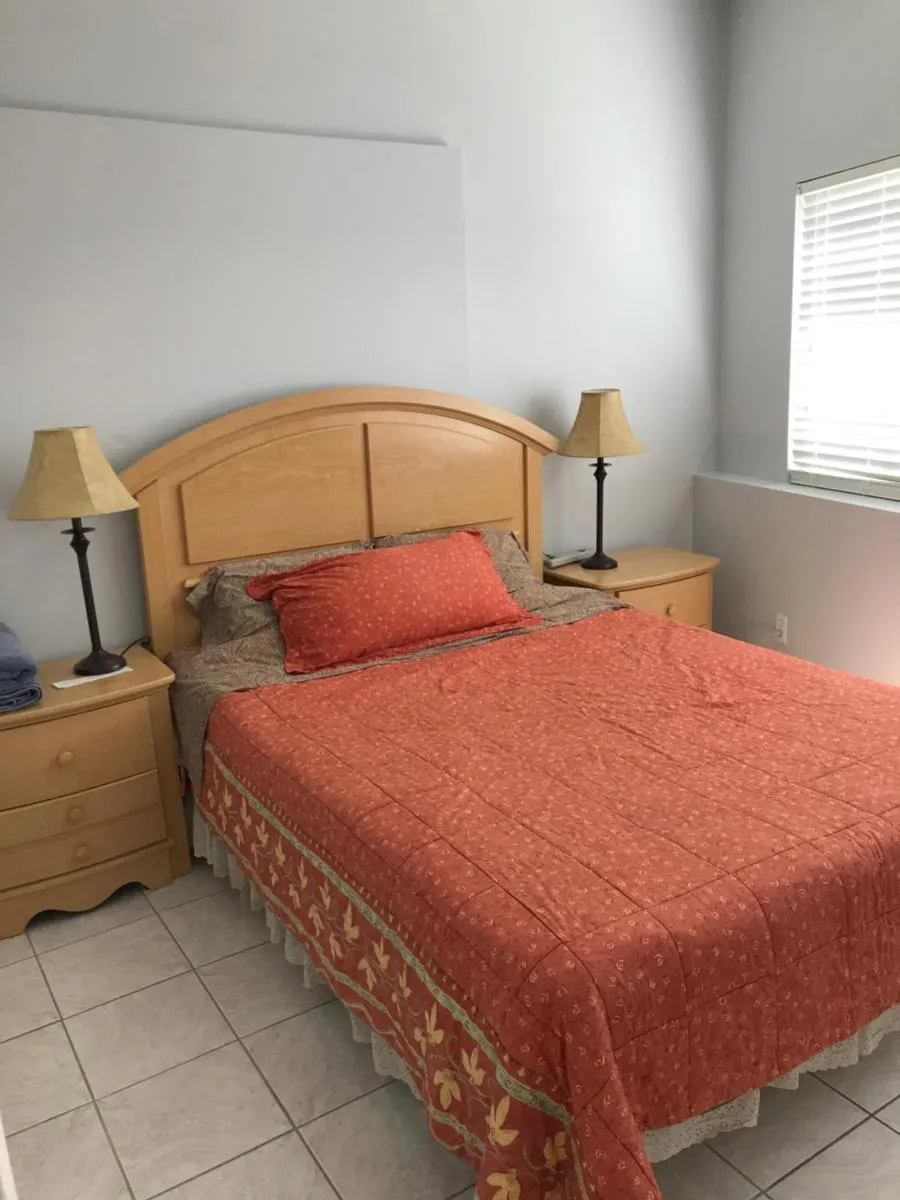 Image 1 of 3 Bedrooms Guest House, Pacific Beach, Sea World, Downtown,& 3 bus lines-3