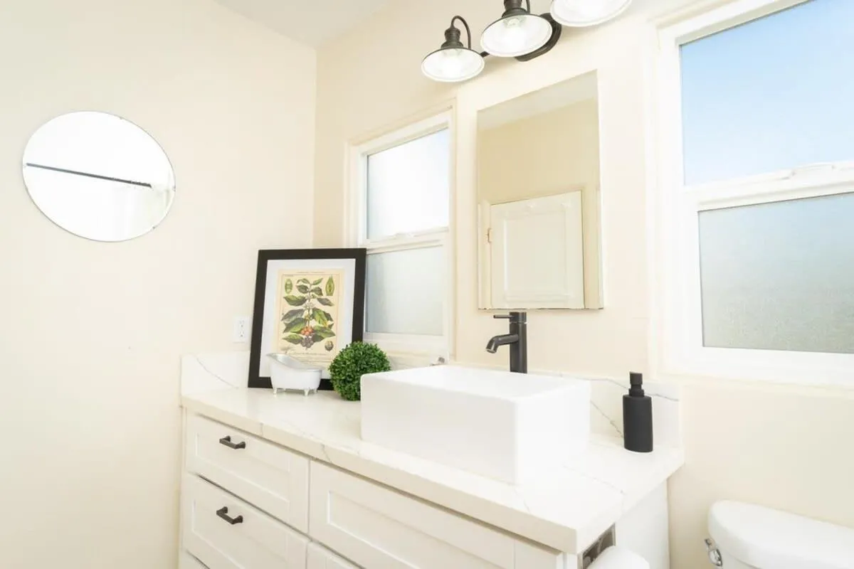 Image 2 of Artfully-styled bungalow in the heart of it all