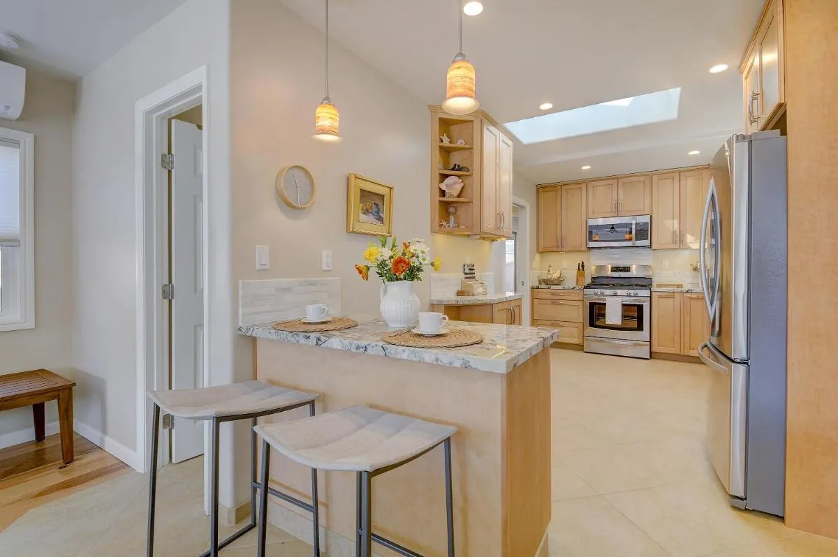 Image 3 of Beach Park Getaway