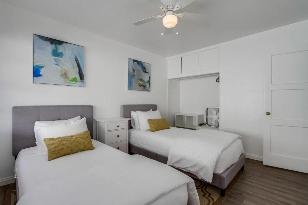 Image 6 of Beachcomber 1