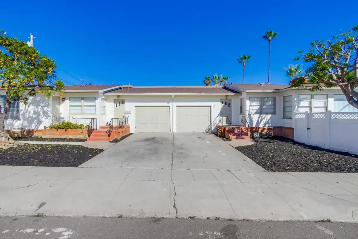 Image 5 of Beachcomber 1