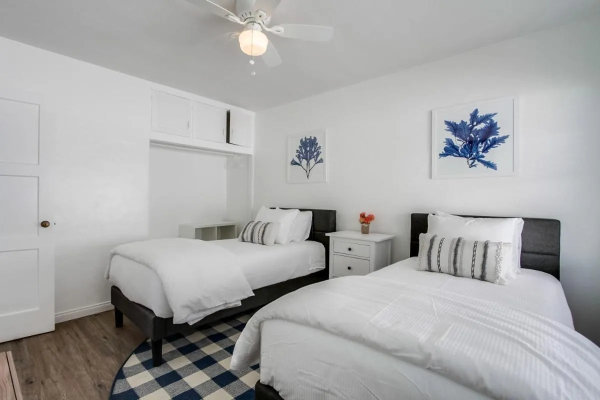 Image 1 of Beachcomber 2