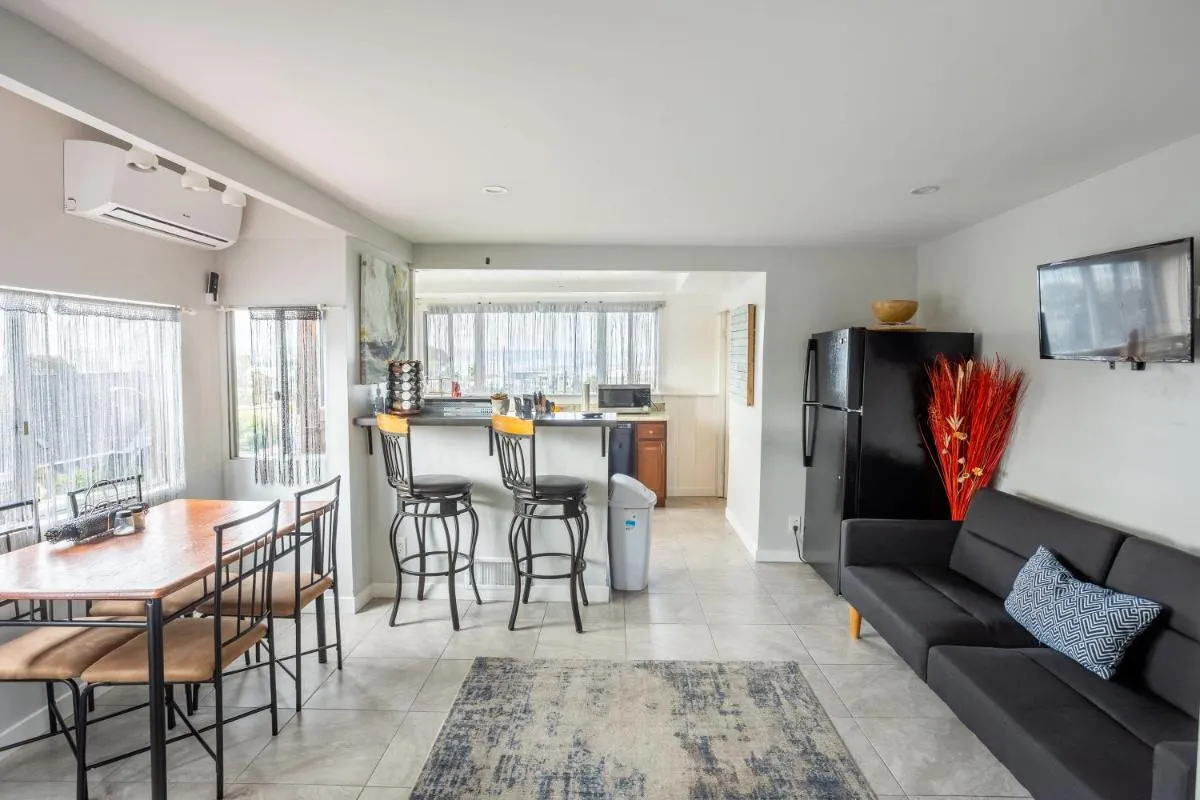 Image 3 of Big Studio with Ocean View max 6 sleepers