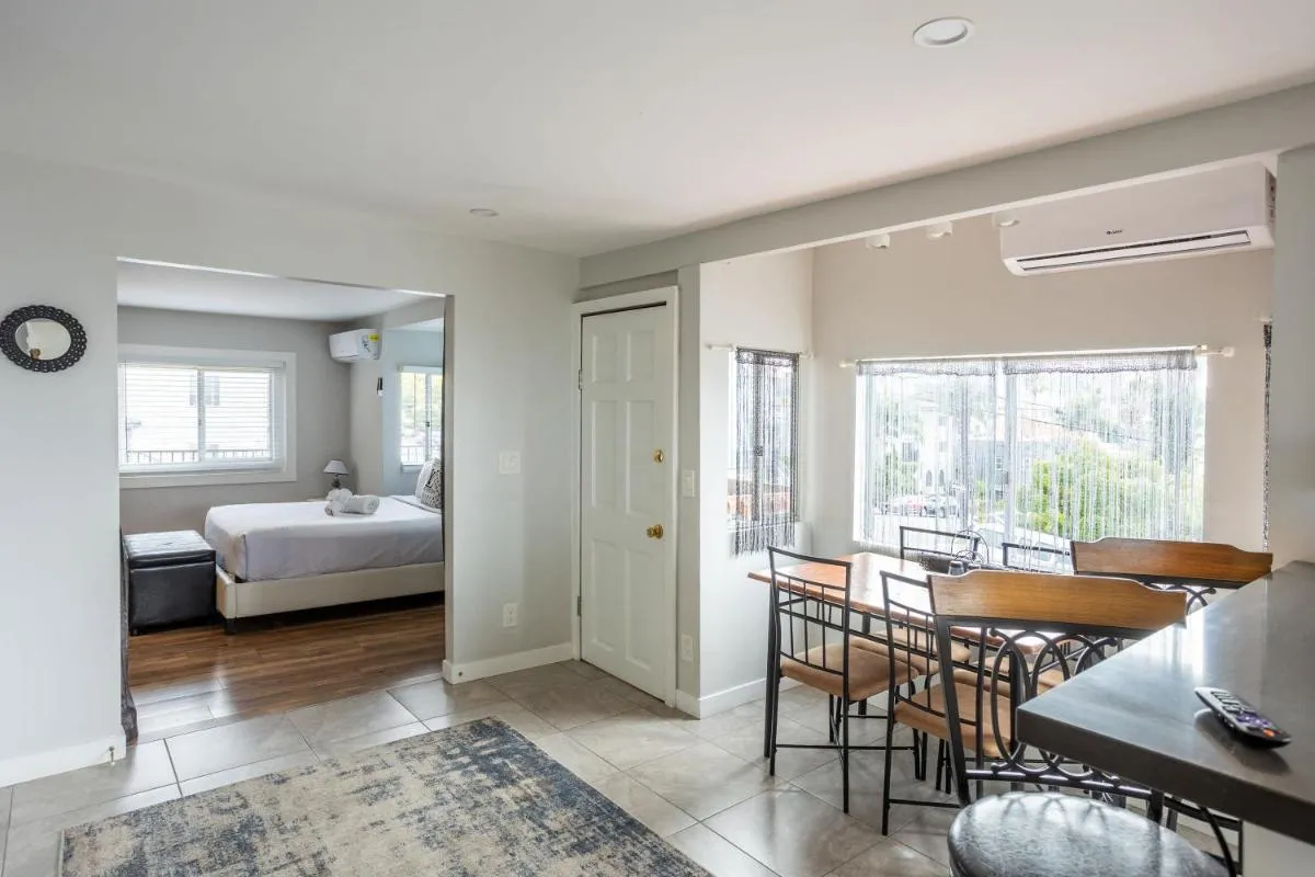 Image 1 of Big Studio with Ocean View max 6 sleepers