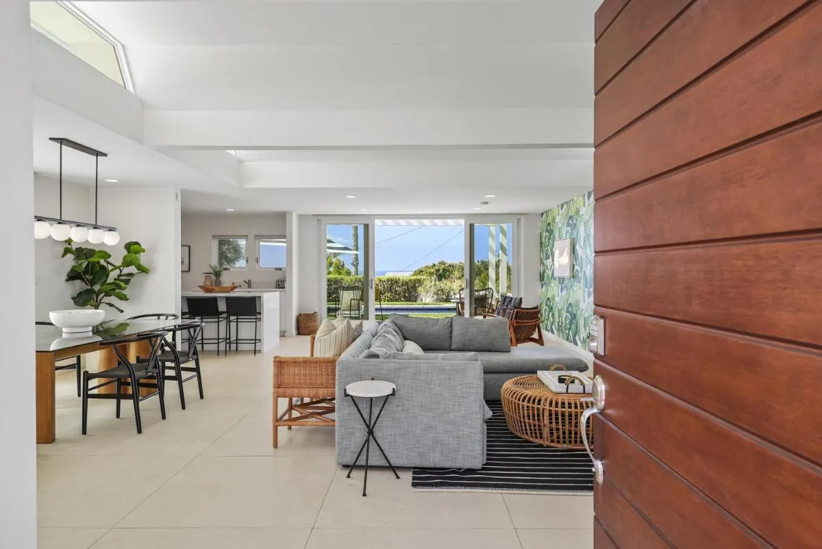 Image 4 of Birdrock Paradise w Private Pool& Spa, AC, fast WiFi & Yard!