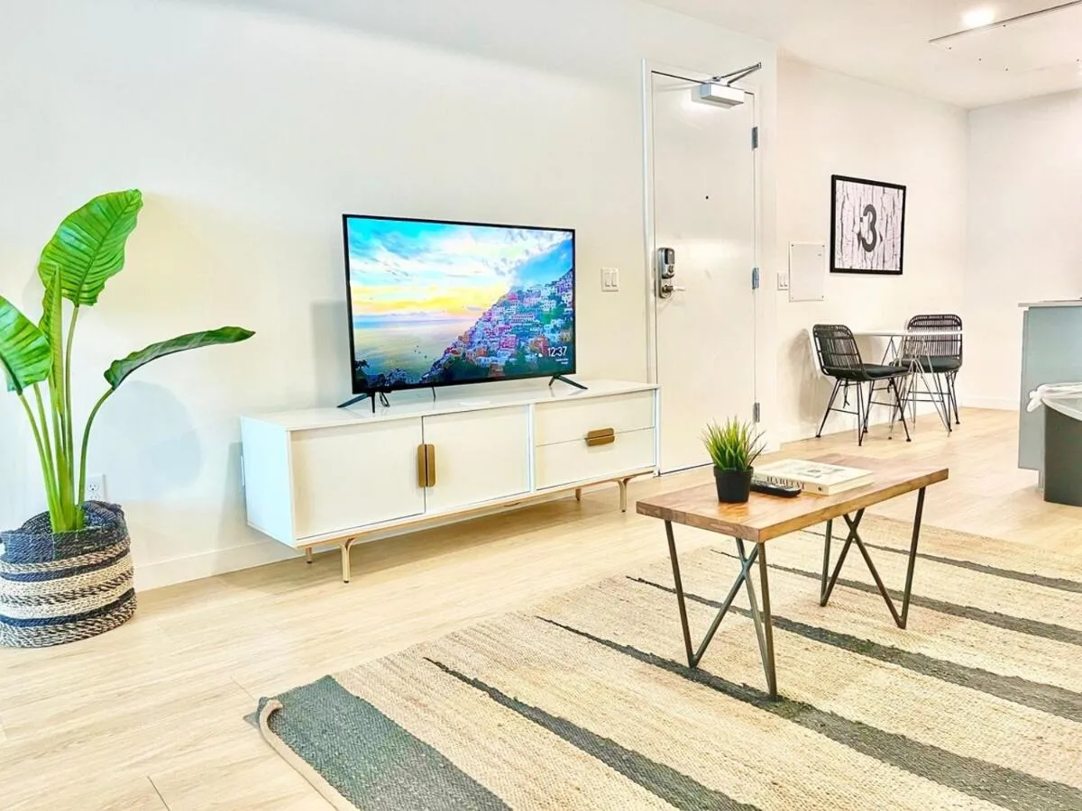 Image 4 of Boutique Suite In Downtown San Diego