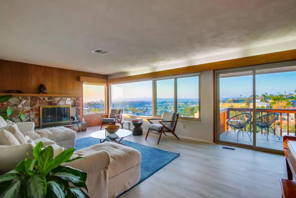 Image 6 of Canyon Estate Overlooking the Pacific