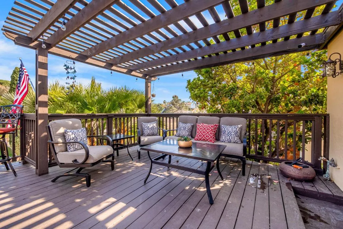 Image of Canyon Palms