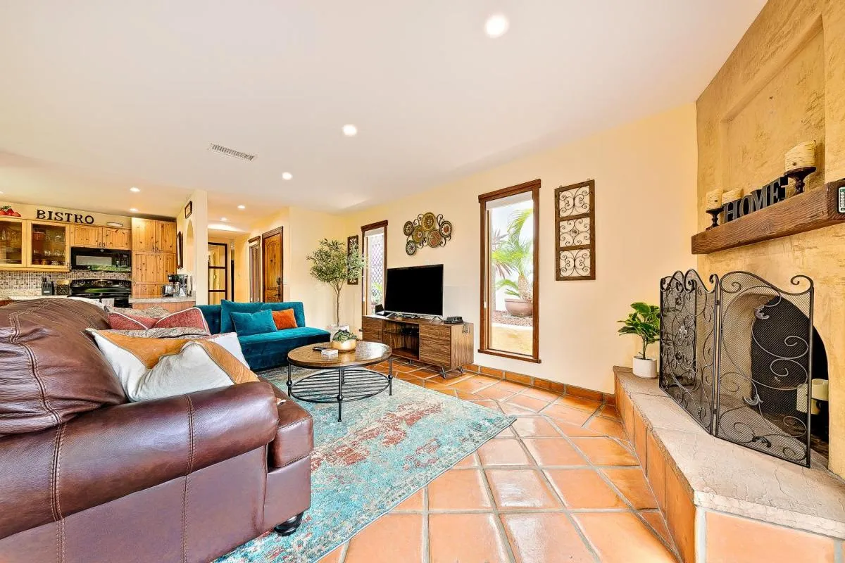 Image 3 of Canyon Palms