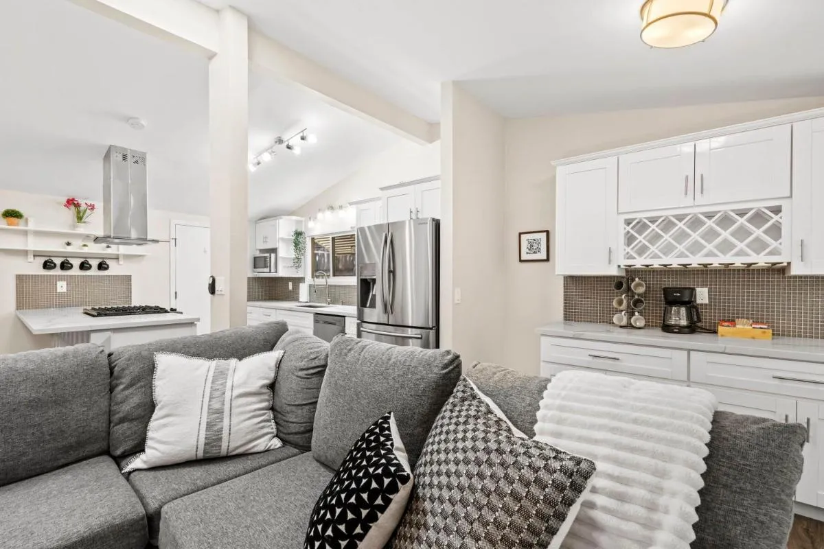 Image 3 of Central SD – Family & Pet Friendly Home