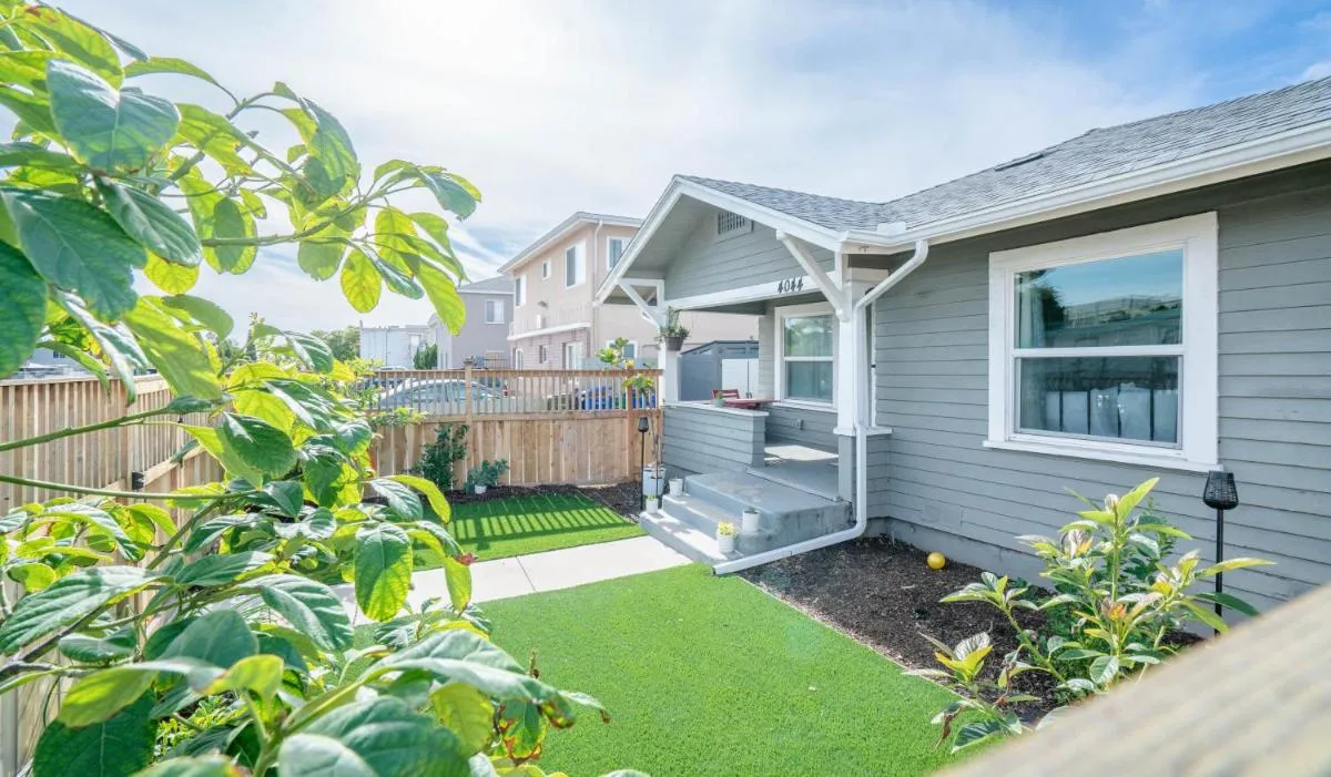 Image 3 of Charming Bungalow Centrally Located