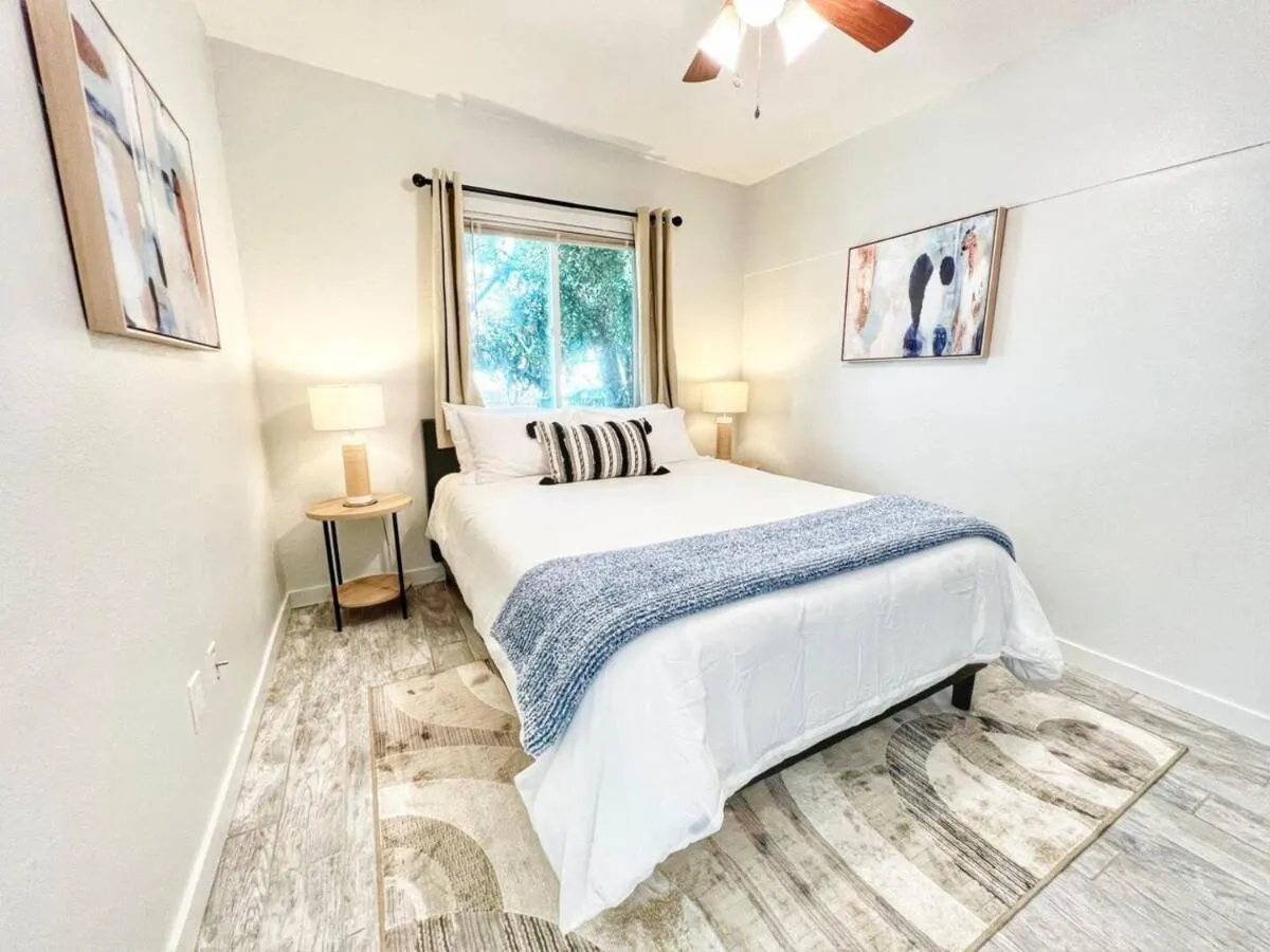 Image 6 of Charming Flat Near The City