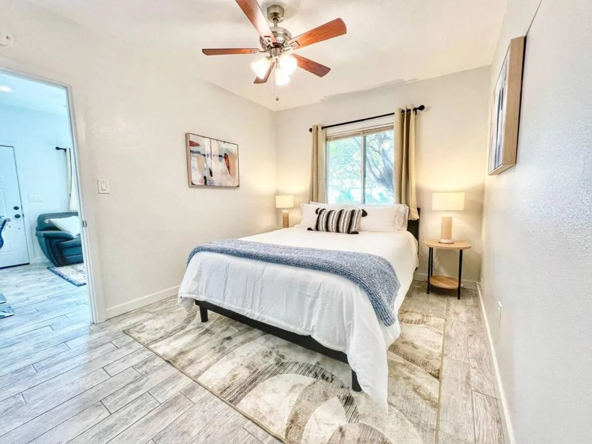 Image 1 of Charming Flat Near The City