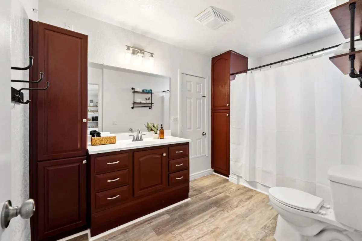 Image 6 of Charming Studio Retreat by Rather Be Properties