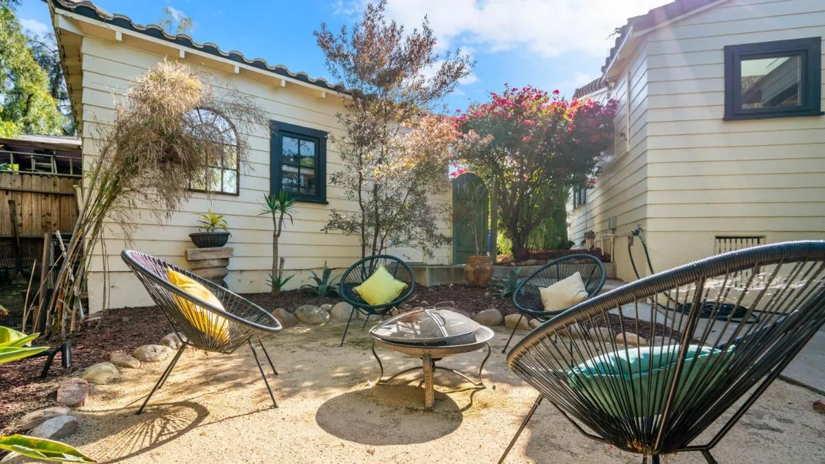 Image 4 of Chic Kensington Home – Hot Tub & Canyon Views