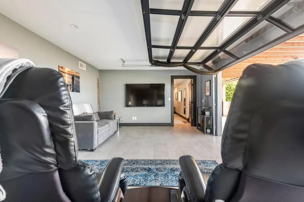 Image 1 of Contemporary Ocean Sunset Views with Firepit Pt Loma close to PLNU