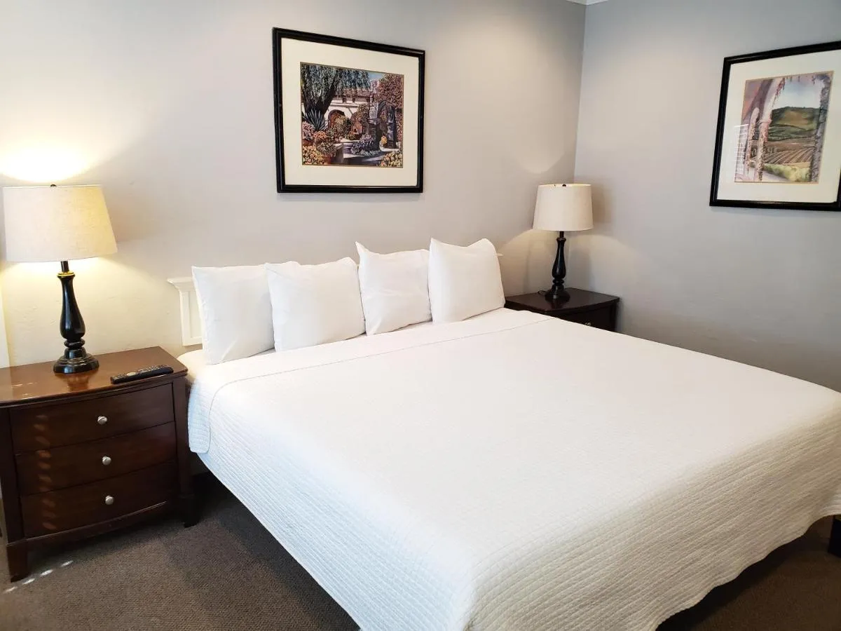 Image 1 of Coronado Inn