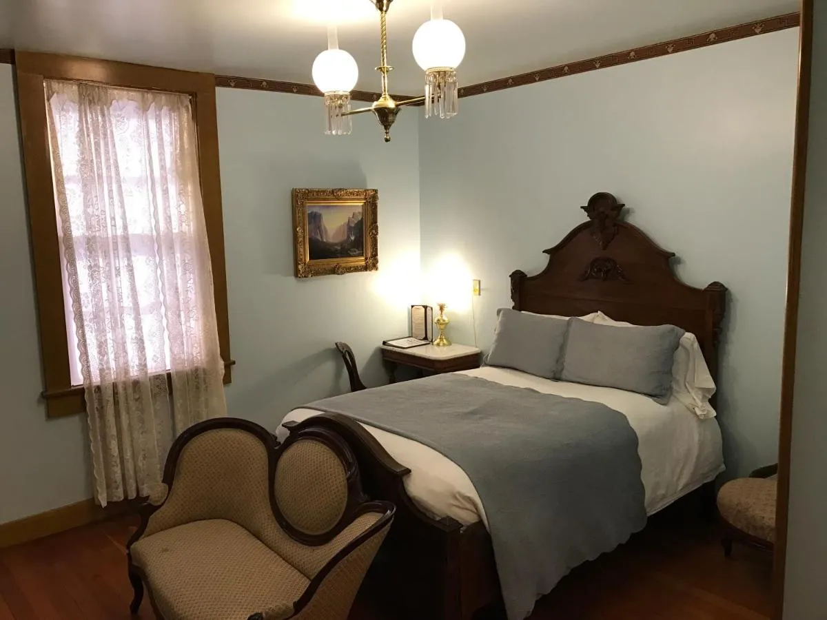 Image 1 of Cosmopolitan Hotel