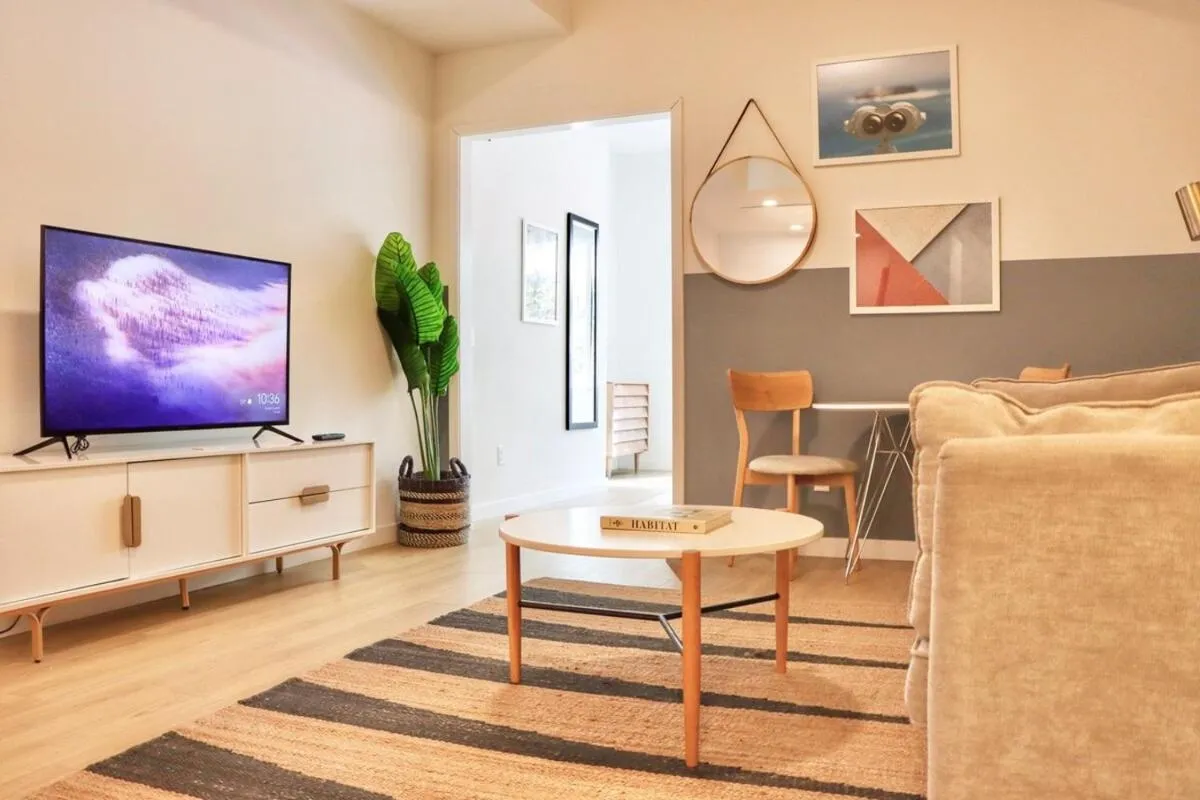 Image 4 of Cozy Couple’s Corner In Downtown San Diego