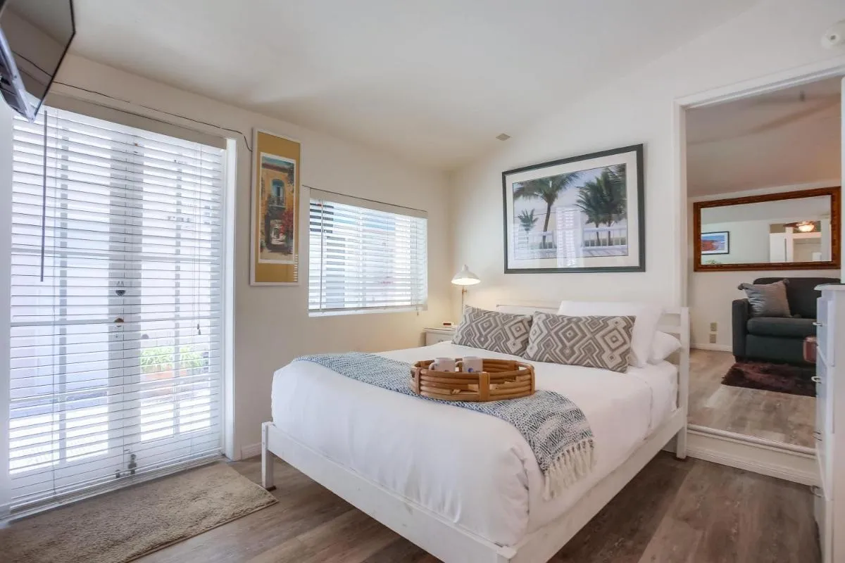 Image 6 of Diamond in the Village