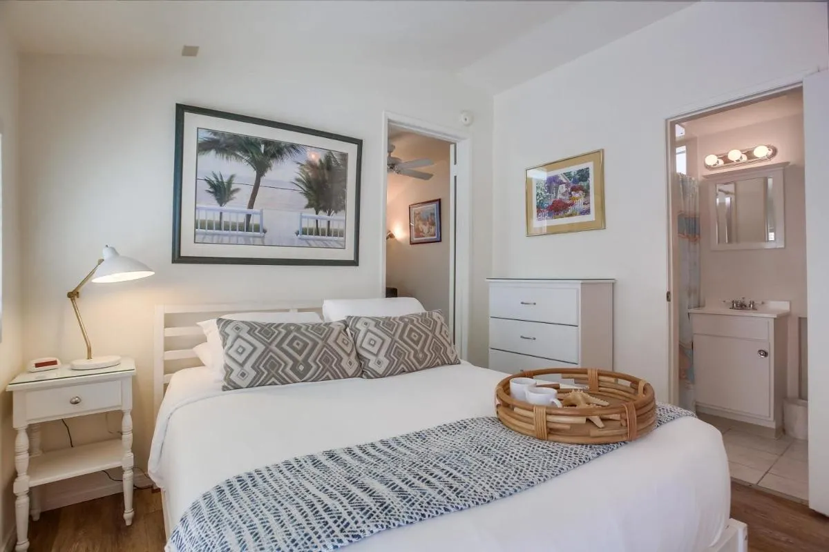 Image 1 of Diamond in the Village