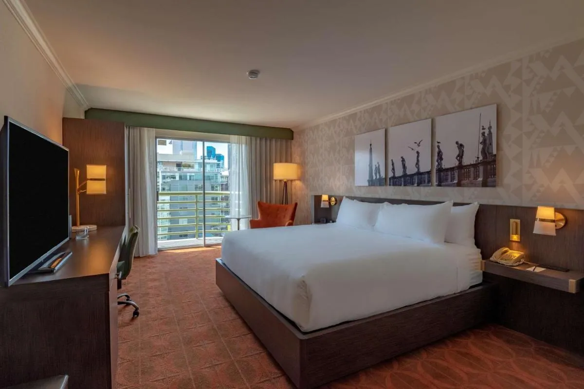 Image 5 of DoubleTree by Hilton San Diego Downtown