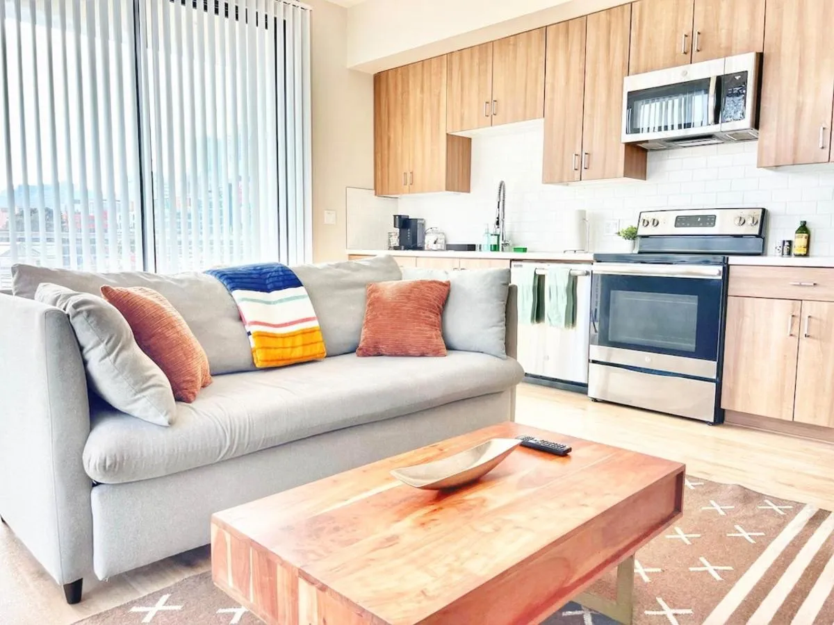 Image 3 of Downtown San Diego Getaway