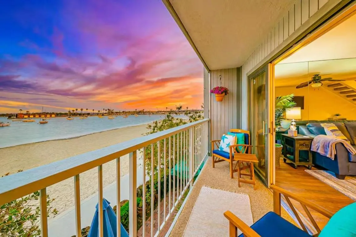 Image of Dreamy Bayside View Family Home