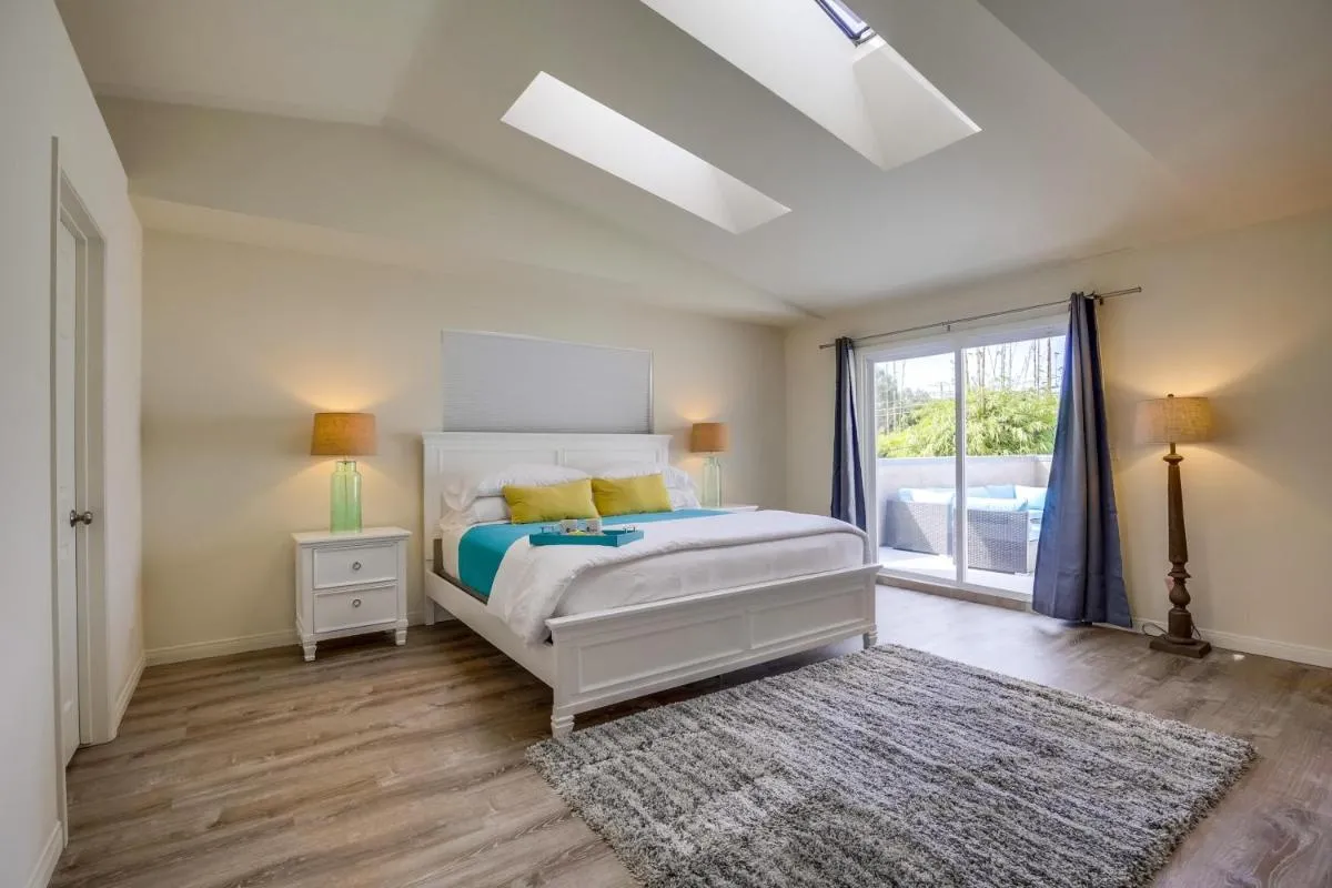 Image 5 of Driftwood