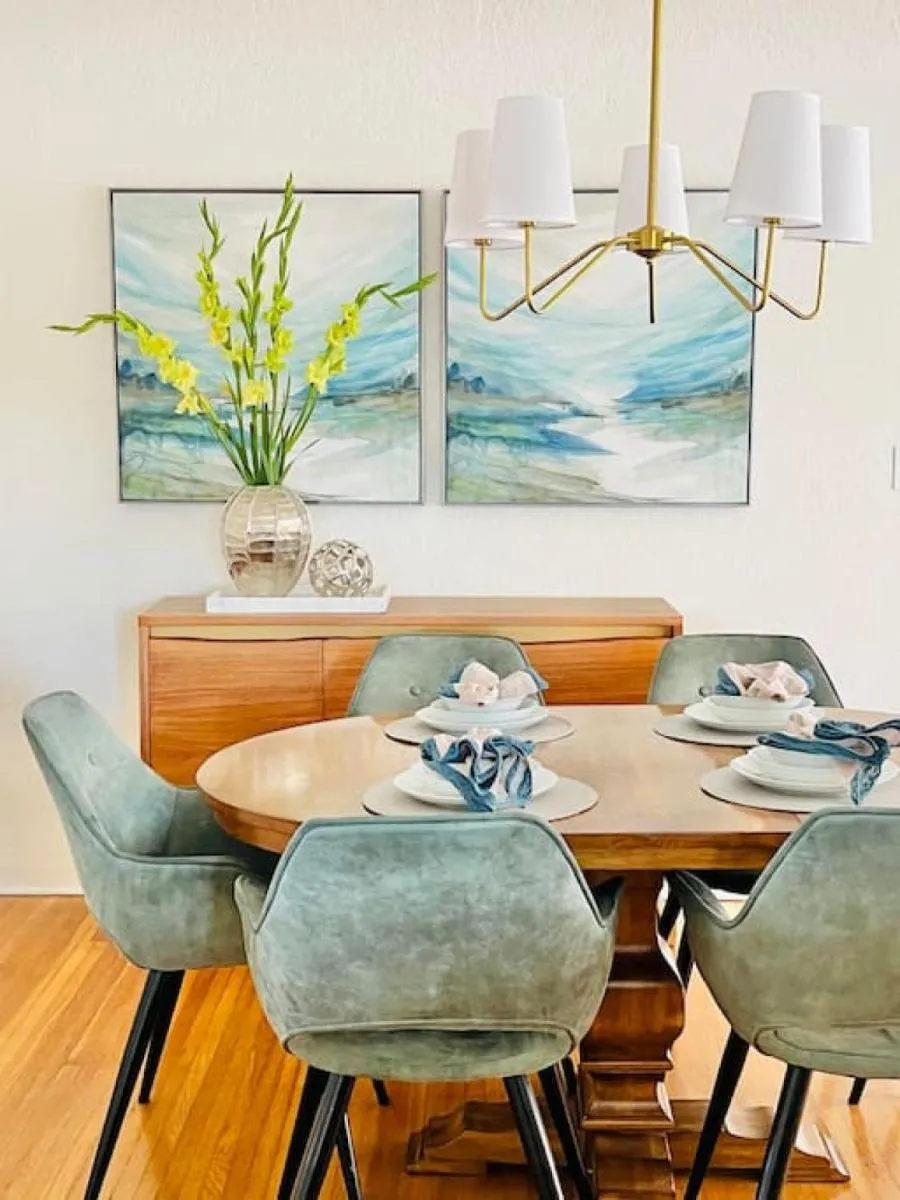 Image 3 of Elegant 3Br Home with AC, Parking, & Close 2 Everything