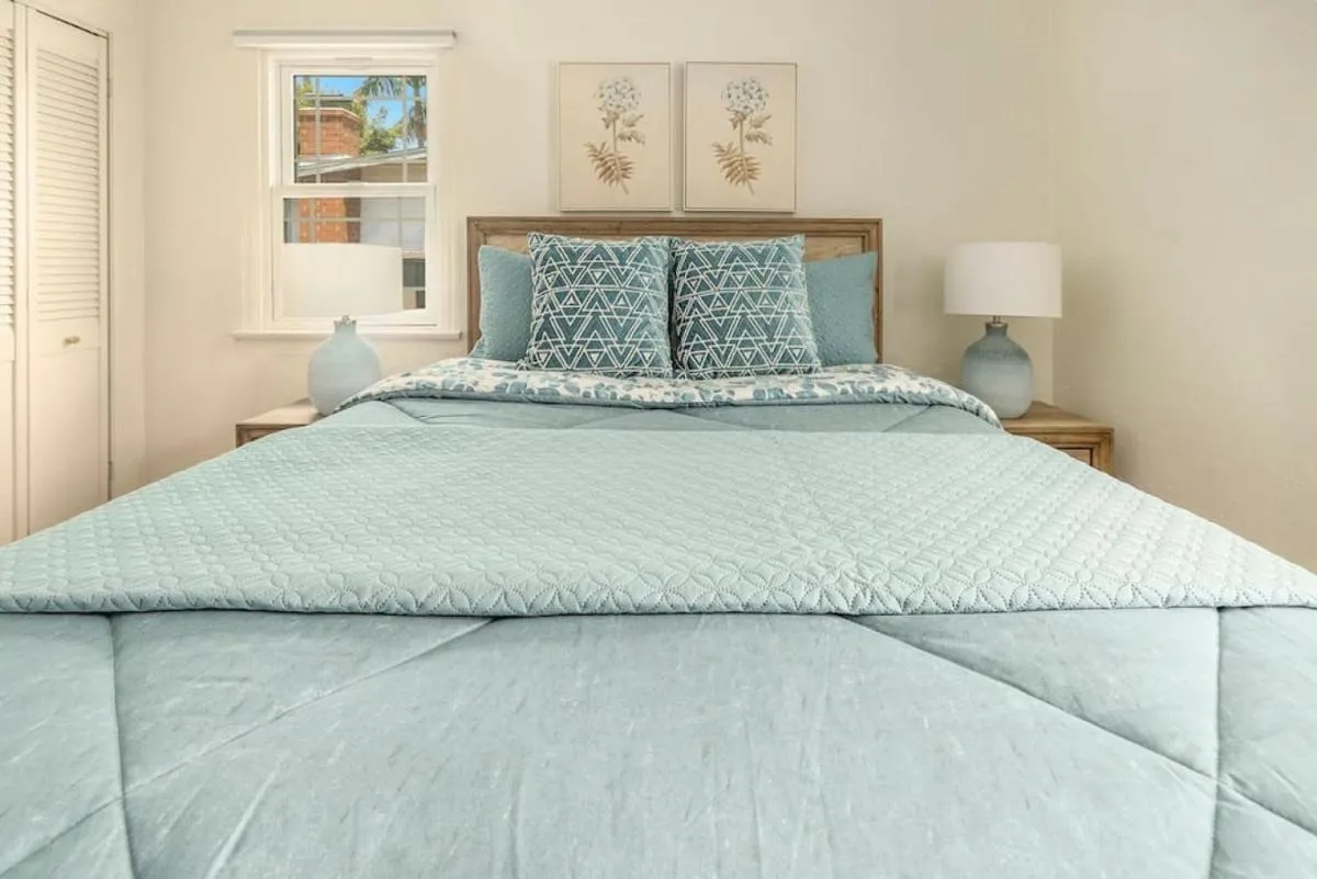 Image 6 of Elegant 3Br Home with AC, Parking, & Close 2 Everything