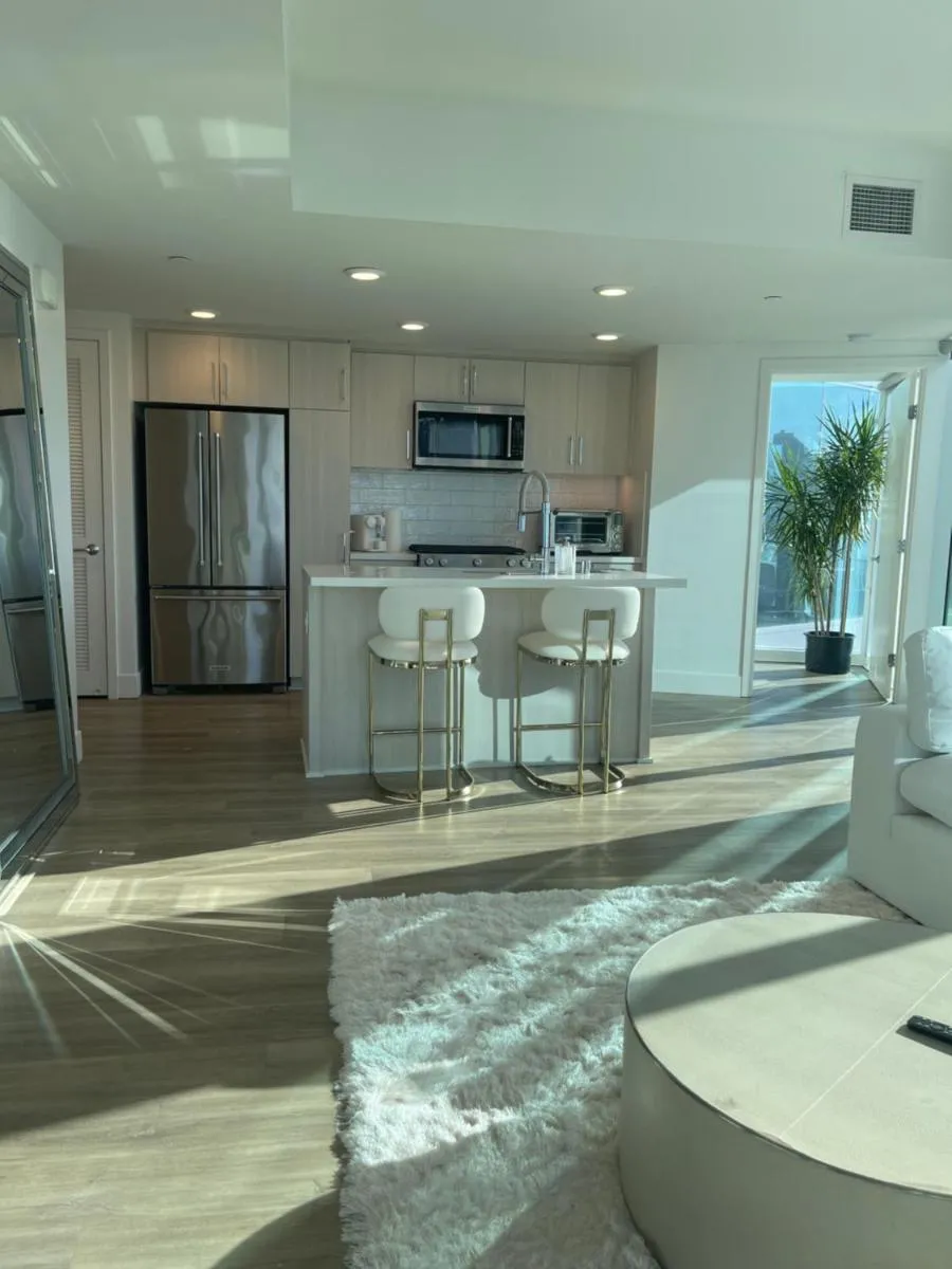 Image 3 of Extraordinary Escape with Rooftop Pool 2