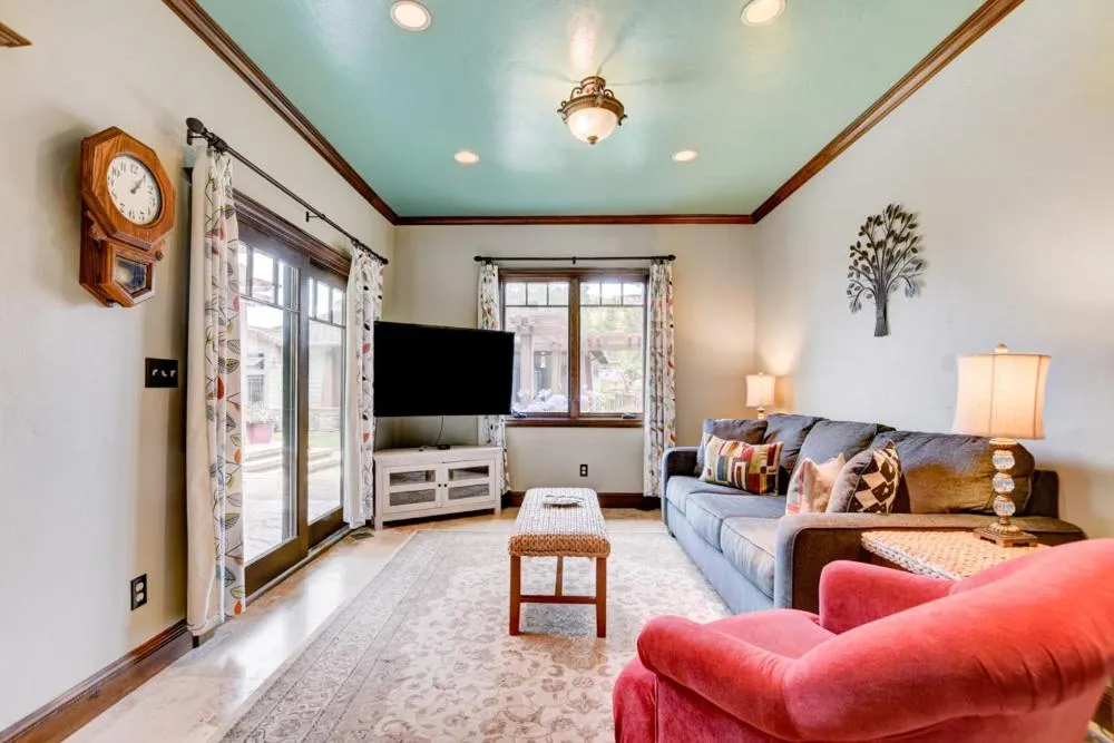 Image 4 of Garden House