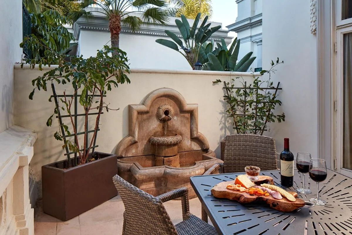 Image 3 of Glorietta Bay Inn